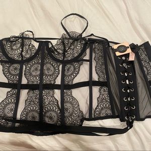 Designer collection VS corsets 32D